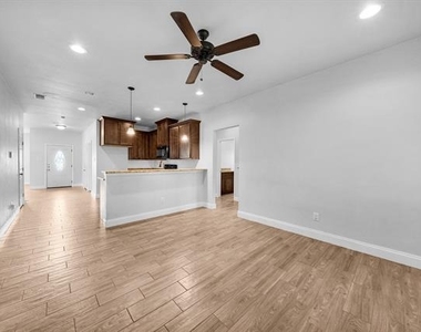 4810 Jefferson Street - Photo Thumbnail 8