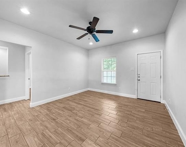 4810 Jefferson Street - Photo Thumbnail 7