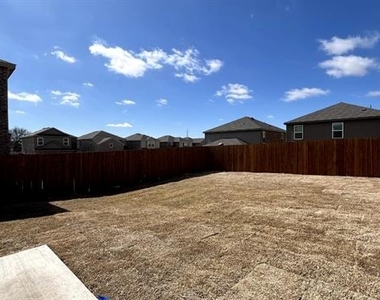 882 Breakwater Drive - Photo Thumbnail 23