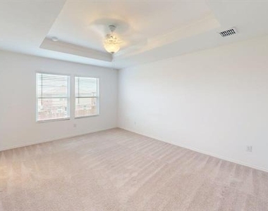 882 Breakwater Drive - Photo Thumbnail 14
