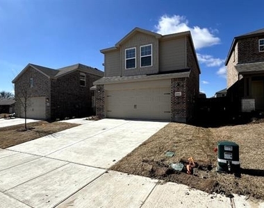 882 Breakwater Drive - Photo Thumbnail 1