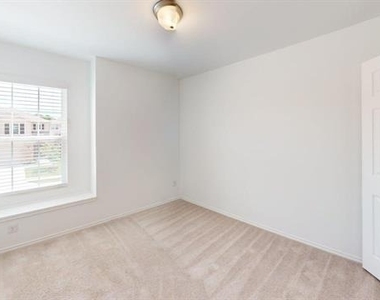 882 Breakwater Drive - Photo Thumbnail 12