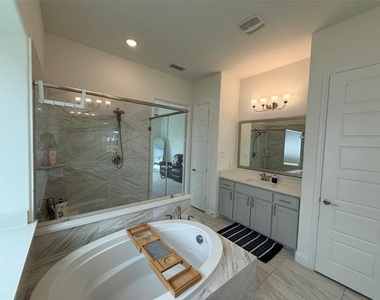 1927 Pebble Lane - Photo Thumbnail 21