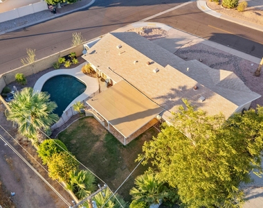 2548 N 68th Place - Photo Thumbnail 32