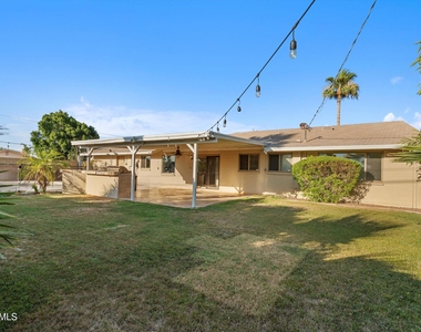 2548 N 68th Place - Photo Thumbnail 26