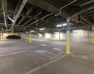 3901 Travis Street - Photo Thumbnail 14