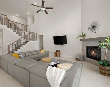 7013 Lost Falls Drive - Photo Thumbnail 9