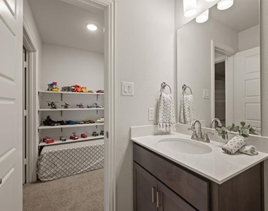 7013 Lost Falls Drive - Photo Thumbnail 26