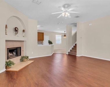 10217 Pear Street - Photo Thumbnail 3