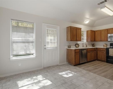 6317 Rockhaven Drive - Photo Thumbnail 9