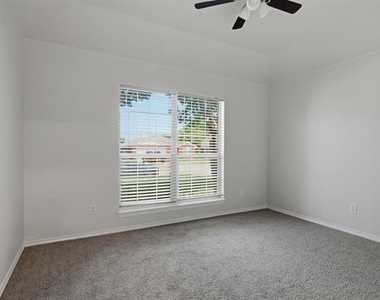 6317 Rockhaven Drive - Photo Thumbnail 19