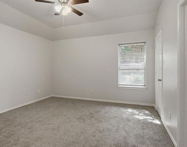 6317 Rockhaven Drive - Photo Thumbnail 12
