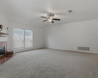 6317 Rockhaven Drive - Photo Thumbnail 7