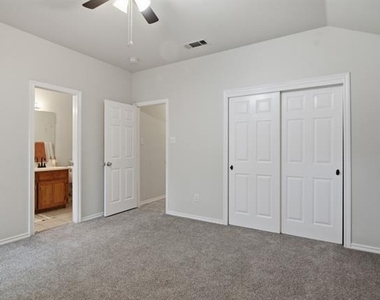 6317 Rockhaven Drive - Photo Thumbnail 13