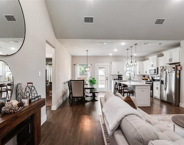 3840 Mcdougal Street - Photo Thumbnail 10