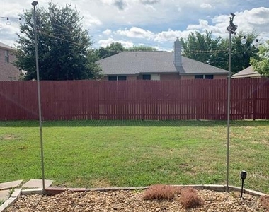 208 N Rolling Meadows Drive N - Photo Thumbnail 22