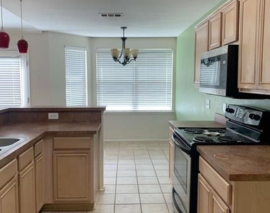 208 N Rolling Meadows Drive N - Photo Thumbnail 2