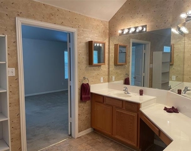 5904 Pinyon Drive - Photo Thumbnail 9
