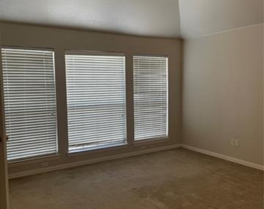 5904 Pinyon Drive - Photo Thumbnail 14