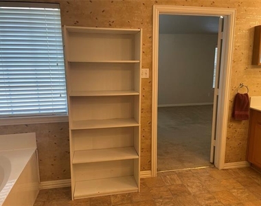 5904 Pinyon Drive - Photo Thumbnail 15
