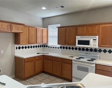 5904 Pinyon Drive - Photo Thumbnail 3