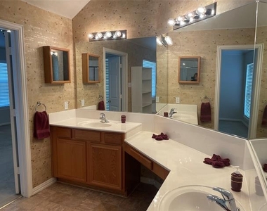 5904 Pinyon Drive - Photo Thumbnail 16