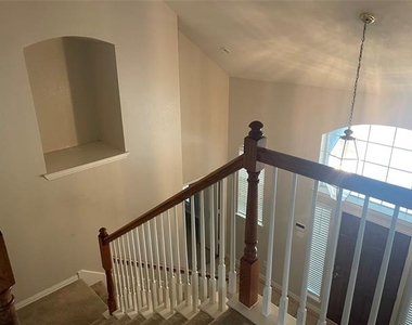 5904 Pinyon Drive - Photo Thumbnail 4