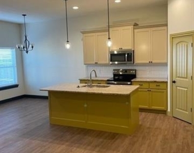7307 Southern Belle Circle - Photo Thumbnail 2