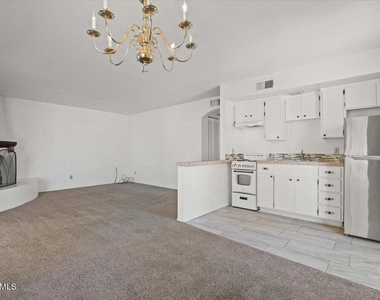 5702 E Camelback Road - Photo Thumbnail 3