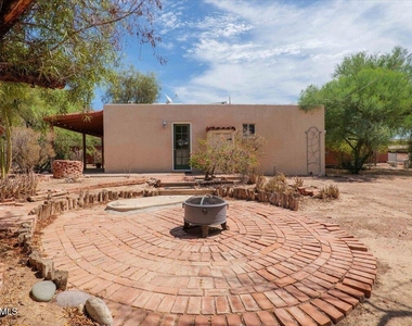 5702 E Camelback Road - Photo Thumbnail 1