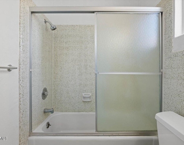 5702 E Camelback Road - Photo Thumbnail 9