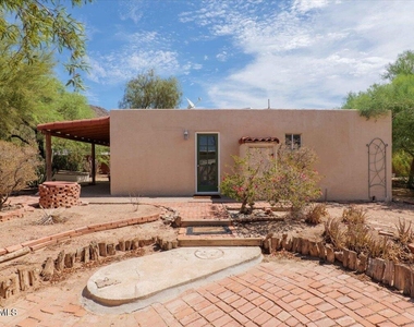 5702 E Camelback Road - Photo Thumbnail 2