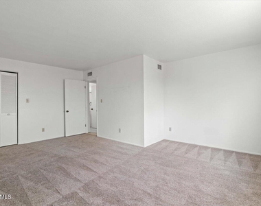 5702 E Camelback Road - Photo Thumbnail 12