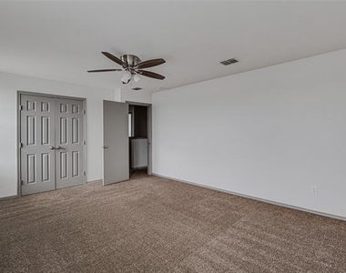 1420 Krista Drive - Photo Thumbnail 18