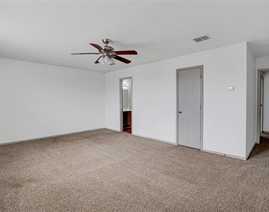 1420 Krista Drive - Photo Thumbnail 15
