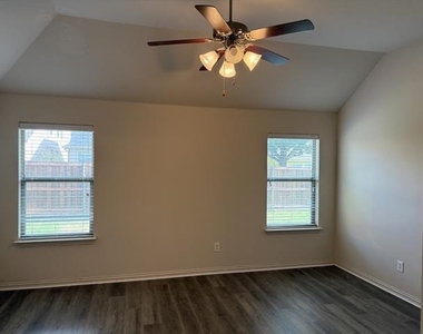 5121 Hidden Knolls Drive - Photo Thumbnail 14