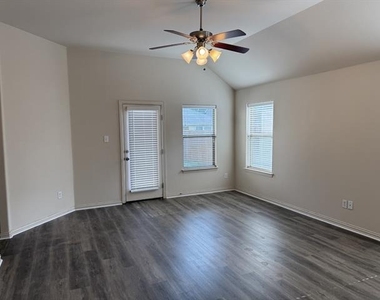 5121 Hidden Knolls Drive - Photo Thumbnail 13
