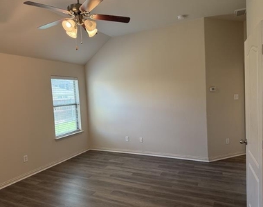 5121 Hidden Knolls Drive - Photo Thumbnail 15