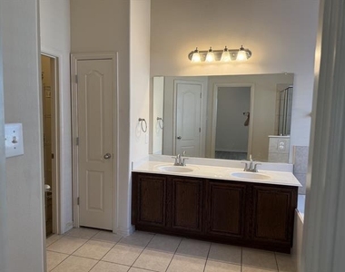 5121 Hidden Knolls Drive - Photo Thumbnail 11