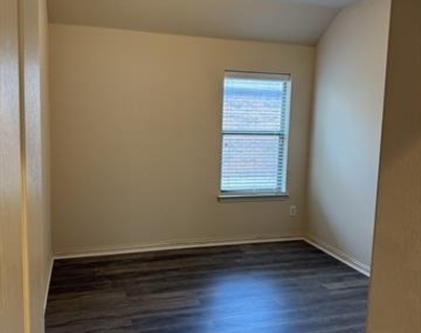 5121 Hidden Knolls Drive - Photo Thumbnail 8