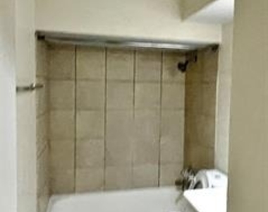 725 Cain Street - Photo Thumbnail 8