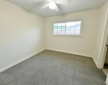 725 Cain Street - Photo Thumbnail 7