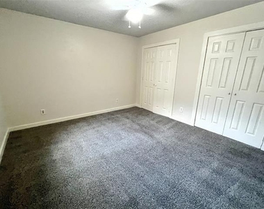 725 Cain Street - Photo Thumbnail 4