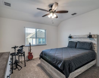 2643 Perdenales Drive - Photo Thumbnail 21