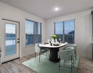 2643 Perdenales Drive - Photo Thumbnail 14