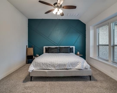 2643 Perdenales Drive - Photo Thumbnail 24