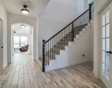 2643 Perdenales Drive - Photo Thumbnail 4