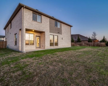 2643 Perdenales Drive - Photo Thumbnail 30