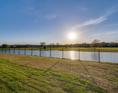 2643 Perdenales Drive - Photo Thumbnail 32