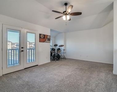 2643 Perdenales Drive - Photo Thumbnail 20